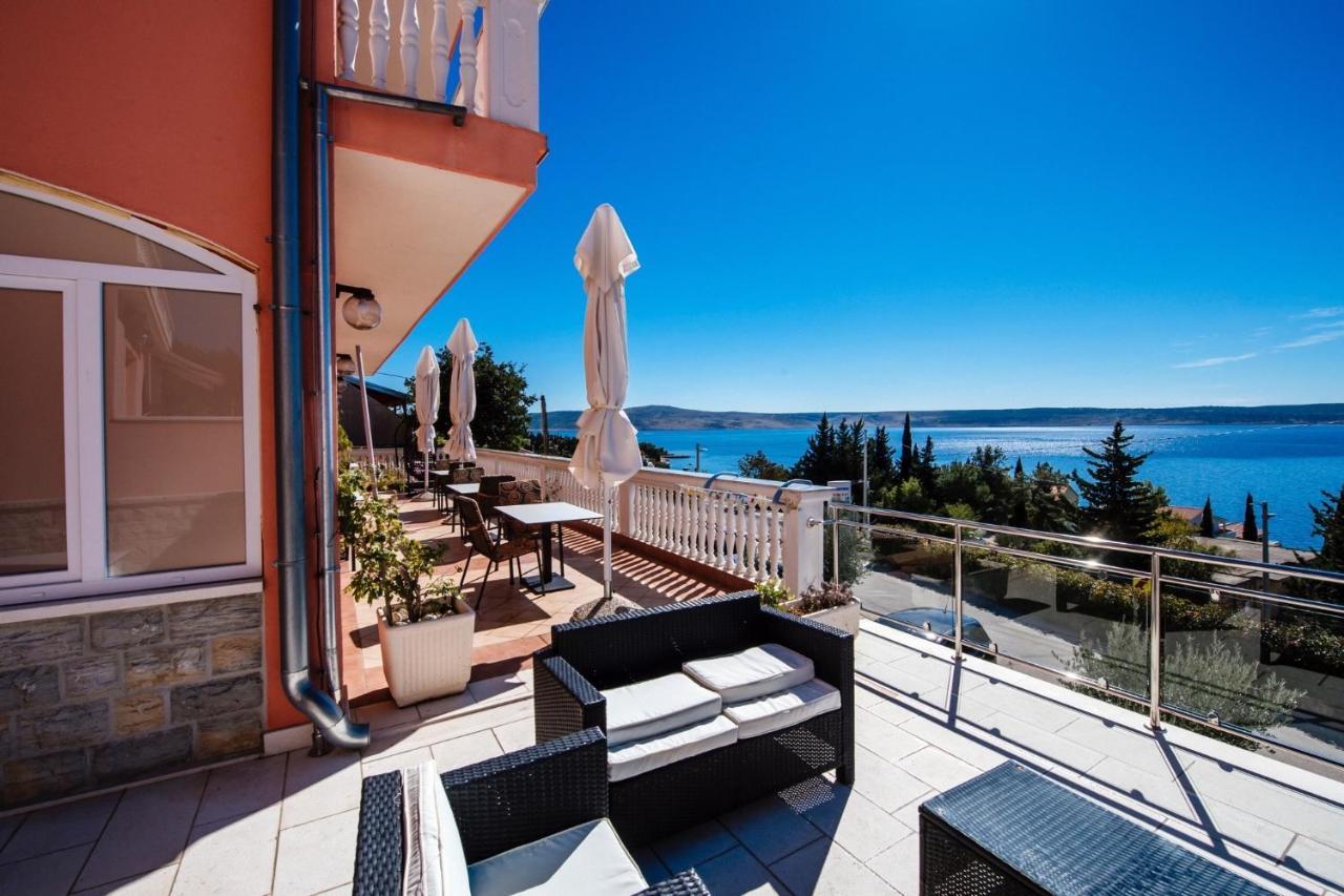 Apartments By The Sea Starigrad, Paklenica - 16421 Exteriör bild