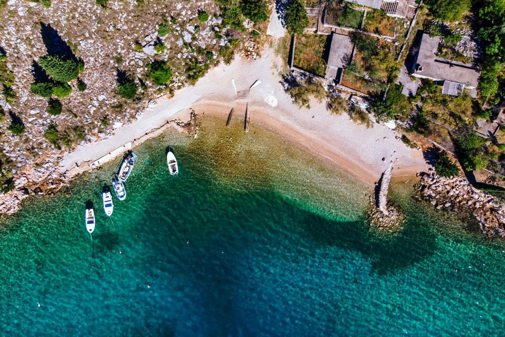 Apartments By The Sea Starigrad, Paklenica - 16421 Exteriör bild